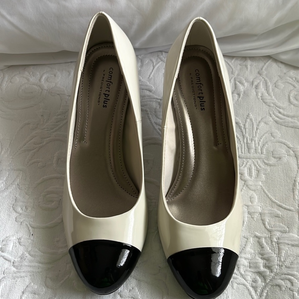 Comfort Plus by Predictions  Dress Pumps Size 9W